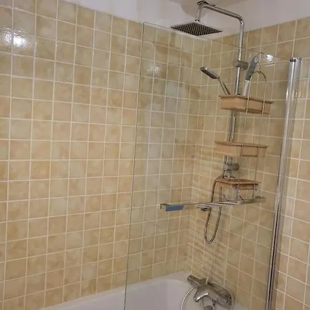 Magnifique En Centre-ville Av Parking Appartement *