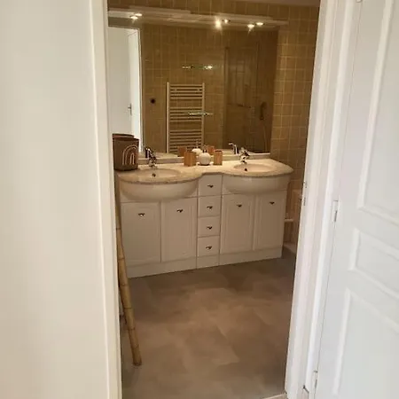 Appartement Magnifique En Centre-ville Av Parking Cavalaire-sur-Mer