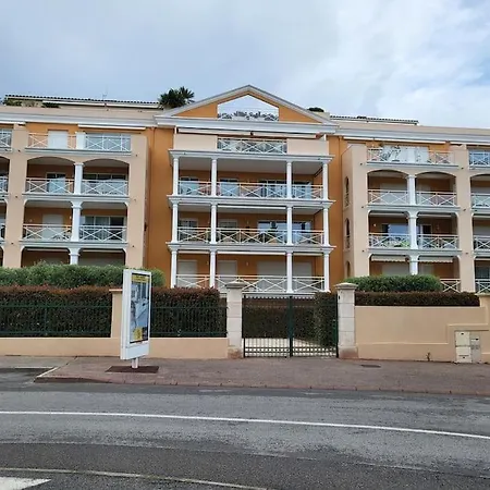 Appartement Magnifique En Centre-ville Av Parking Cavalaire-sur-Mer