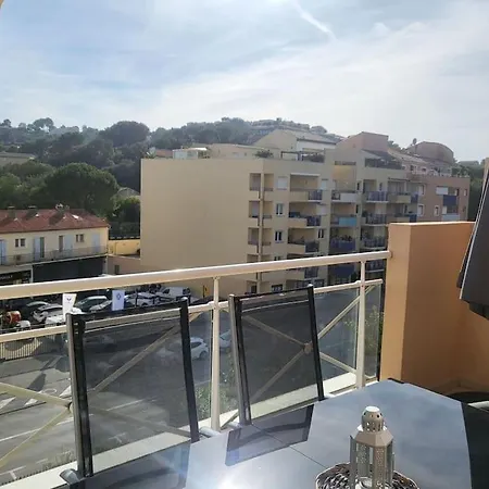 Magnifique En Centre-ville Av Parking * Cavalaire-sur-Mer